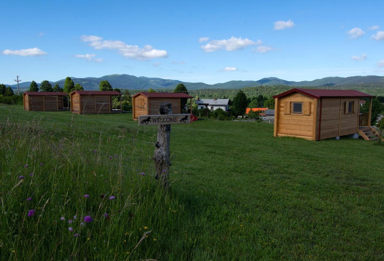 Camp The Sunrise Hill Hotell Pivka Eksteriør bilde
