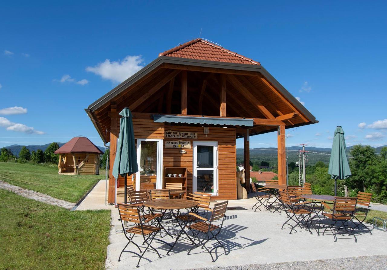 Camp The Sunrise Hill Hotell Pivka Eksteriør bilde